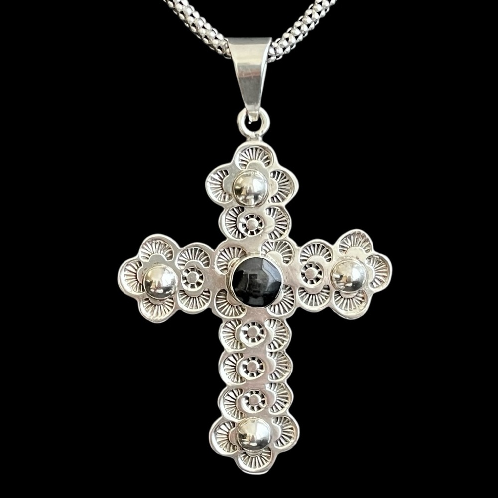 🔴SALE🔴 Vintage Taxco Mexico Large Sterling silver and onyx cross pendant